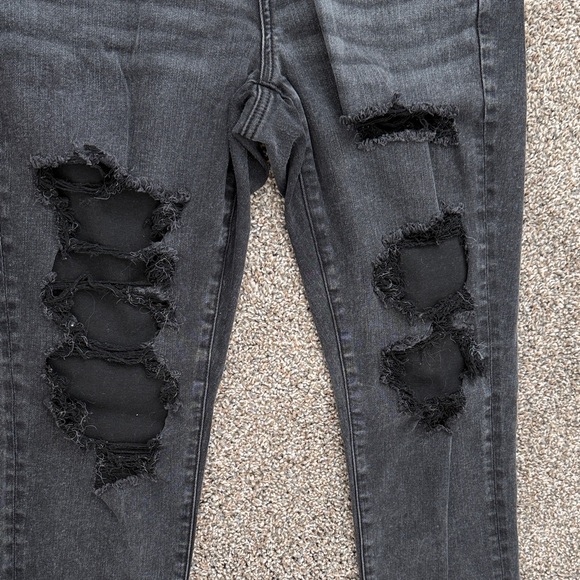American Eagle Outfitters Black Distressed Skinny Jeans - Picture 4 of 5